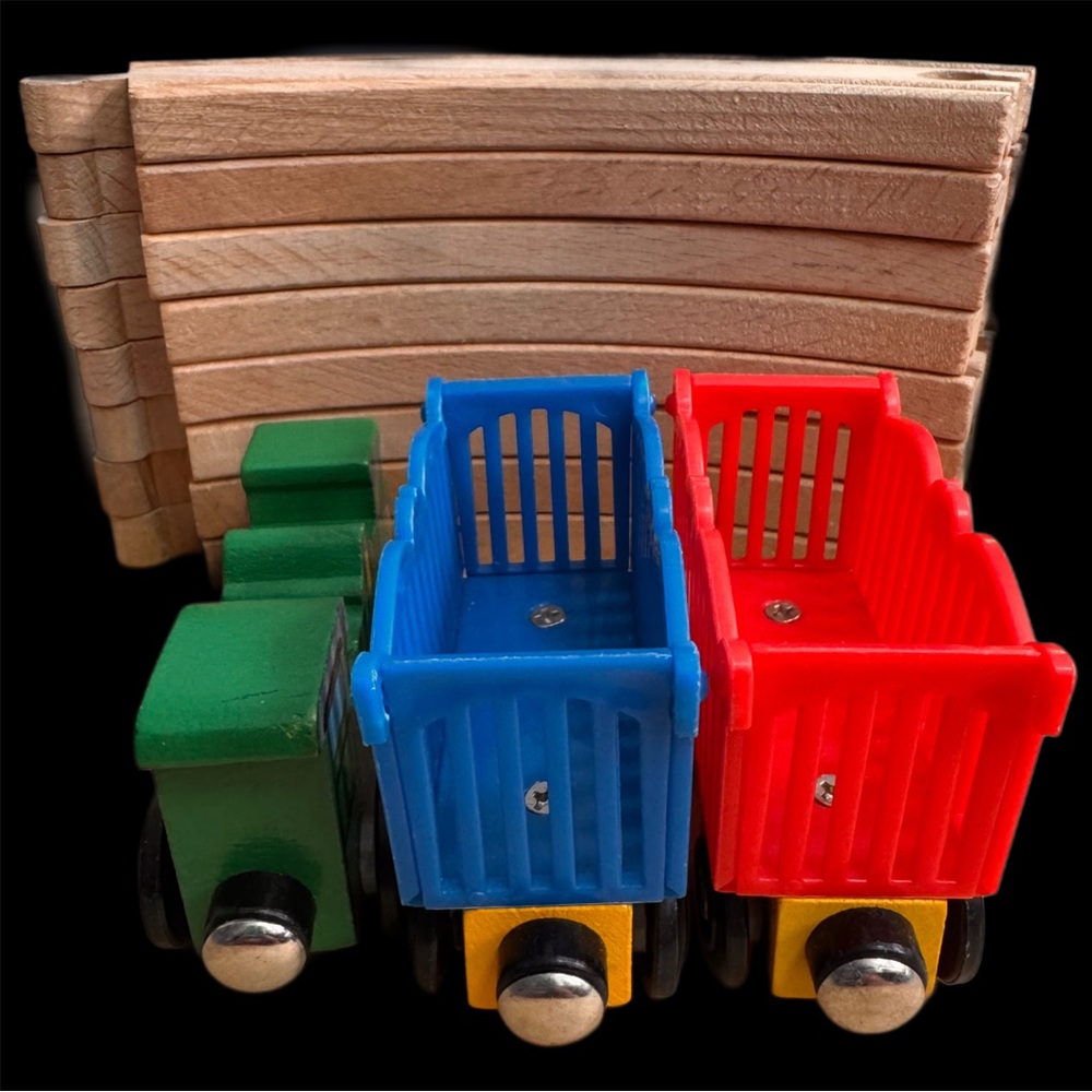🛍️2/$15 Melissa & Doug Circus Train Playset with Wooden Tracks - Picture 3 of 8